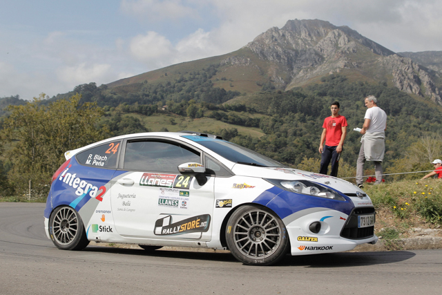 RallycarR2Team Llanes