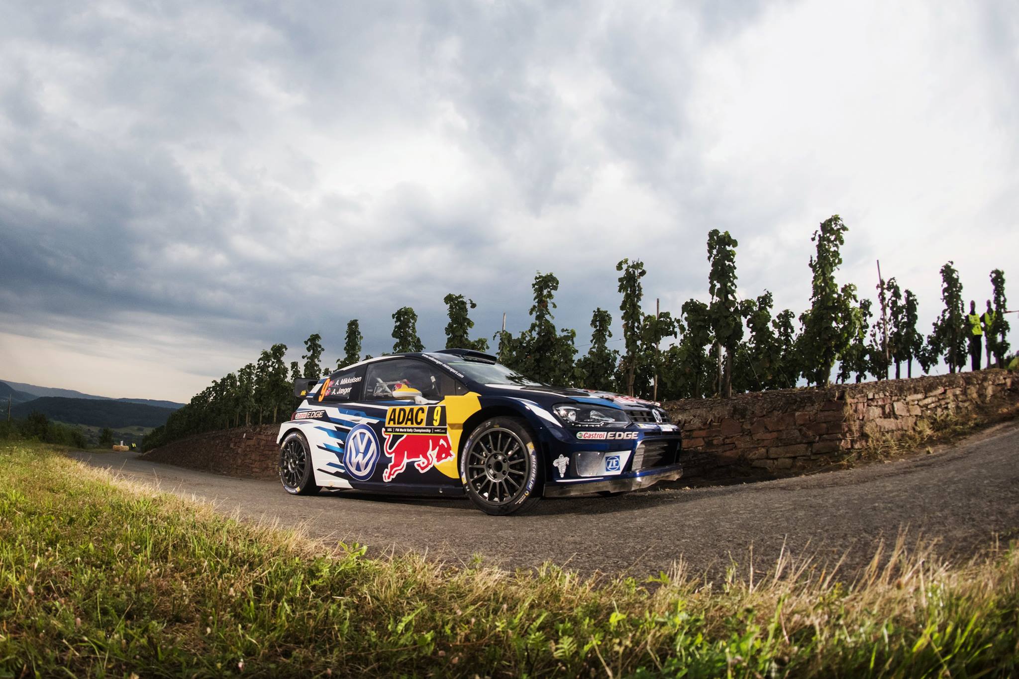 14087360 10209782049215606 1298489998 o