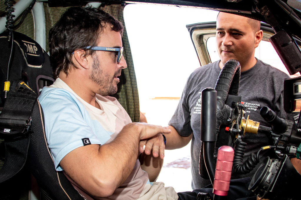 FernandoAlonso_TestToyotaHilux_Marzo2019_01