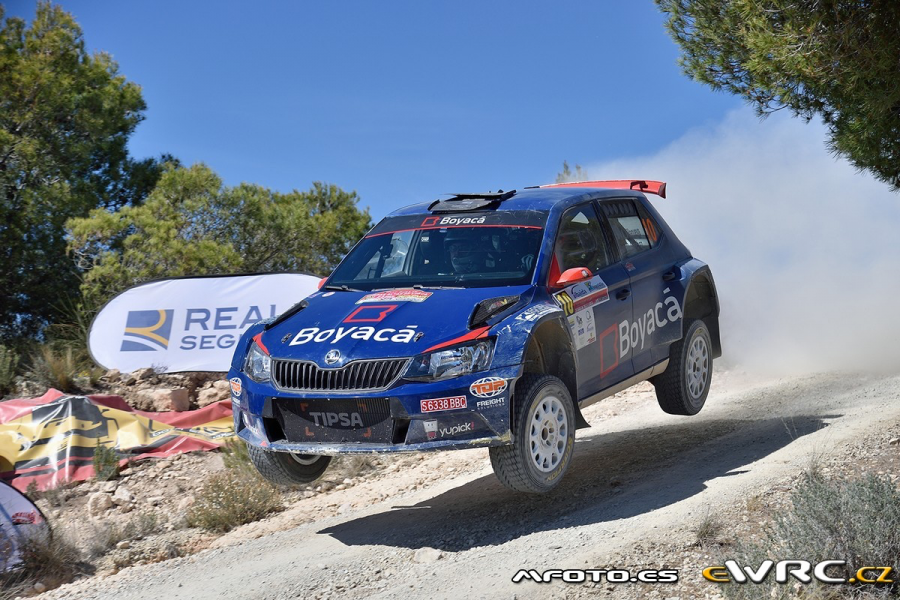 ALEXANDER VILLANUEVA - OSCAR SANCHEZ